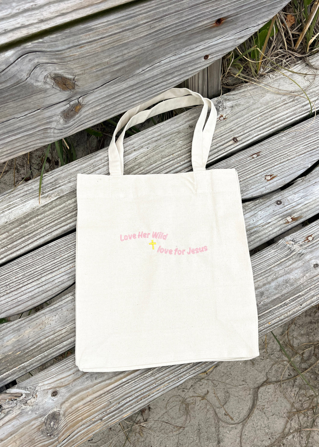 Love Her Wild love for Jesus - Tote Bag