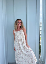 Load image into Gallery viewer, Frolic In The Flowers Dress
